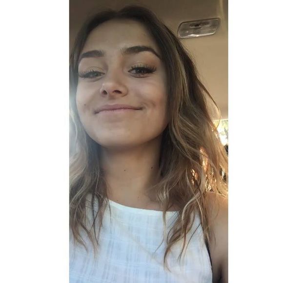 Meet your Posher, Sophia - Picture 1 of 1